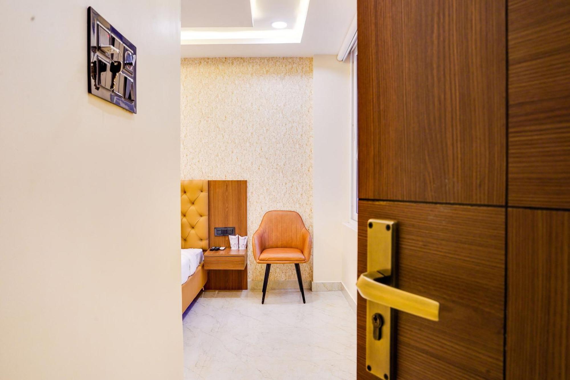 Hotel O Anjaney Palace โบปาล ภายนอก รูปภาพ