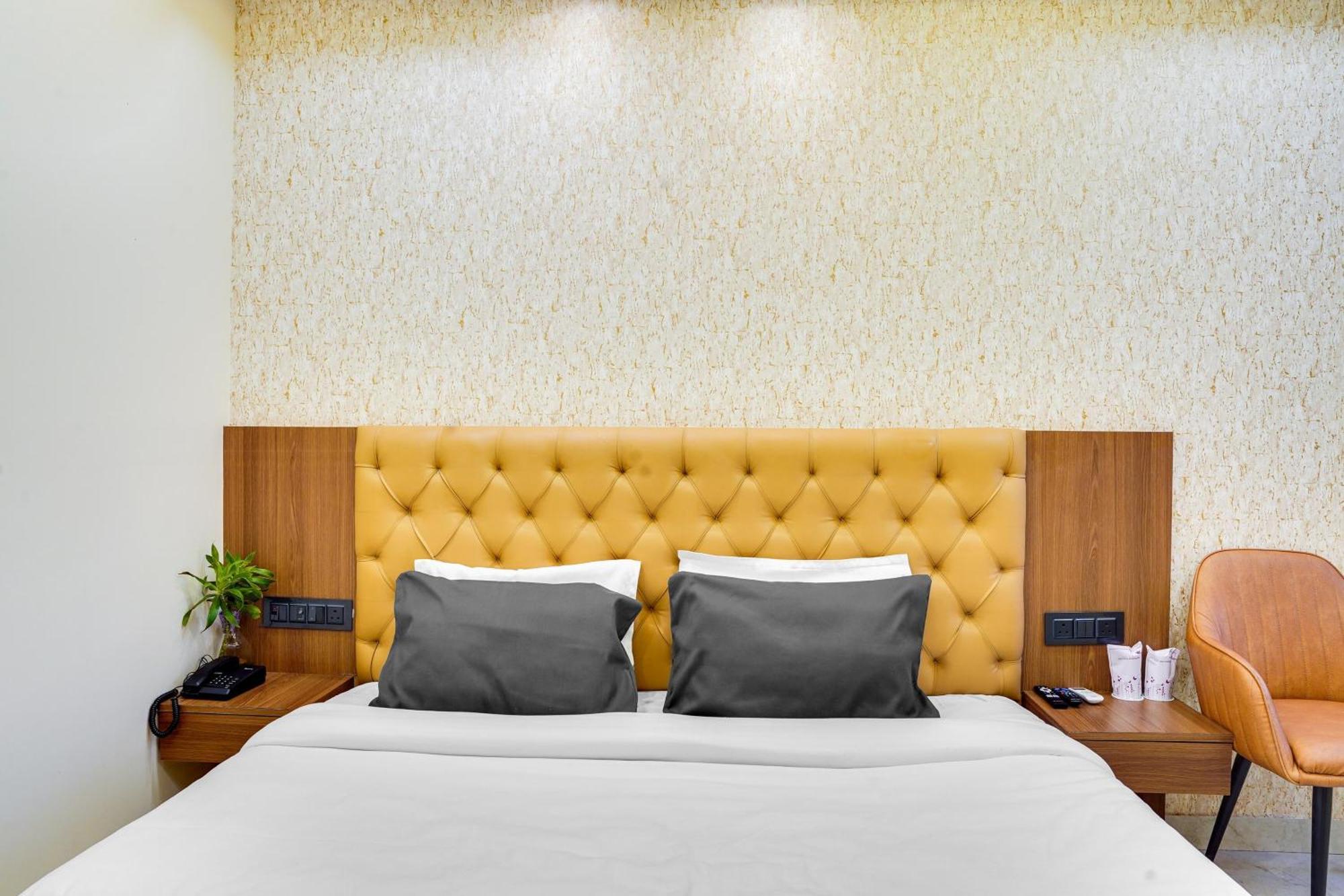 Hotel O Anjaney Palace โบปาล ภายนอก รูปภาพ